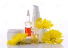 FabricationDeProduitsCosmetiquesNaturels_produits-et-fleur-naturels-de-cosmetiques-30485618.jpg
