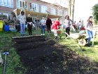 OutilsPotagerHuileDeBras_creation-d-un-potager.jpg